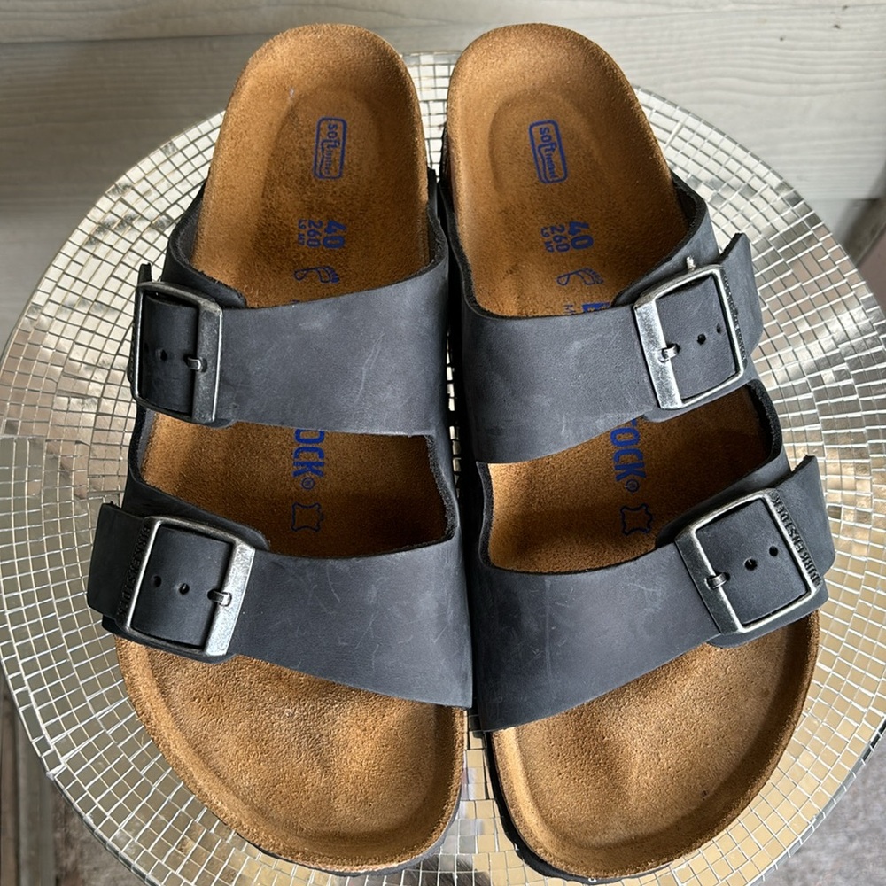 🖤 Birkenstock black leather sandals